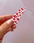 2PK ALMOND CLIPS: leo love