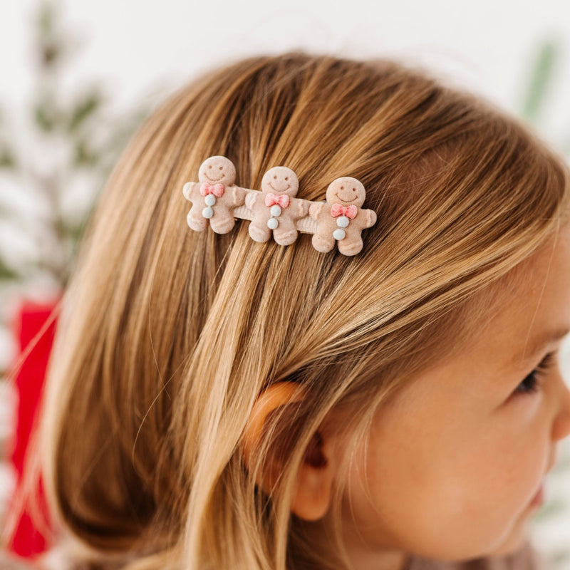 2PK NOVELTY CLIPS: gingerbread blue bottons