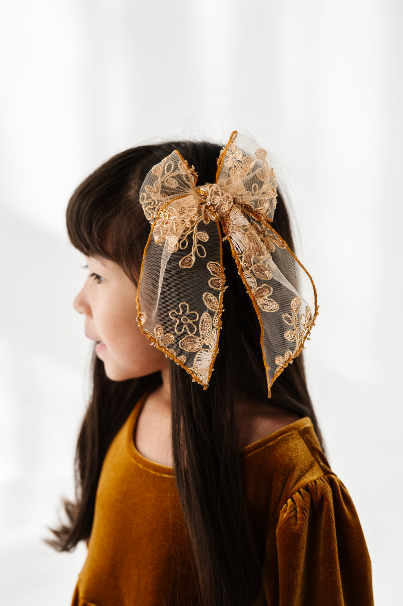 POINTED BIG BELLE CLIP: chandelier