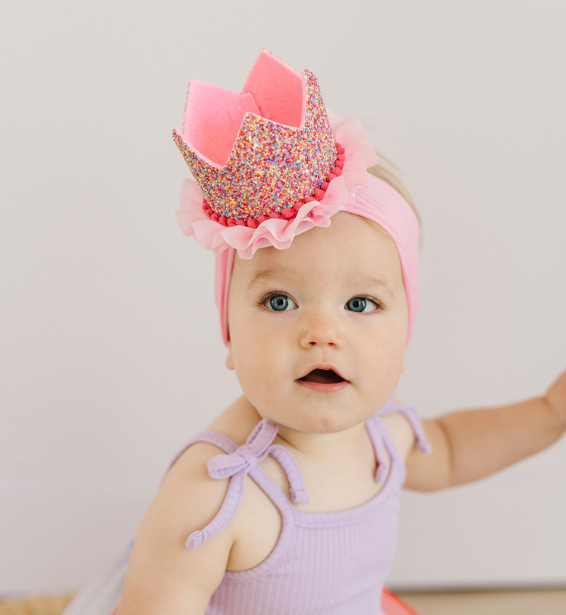 NOVELTY: birthday hat &