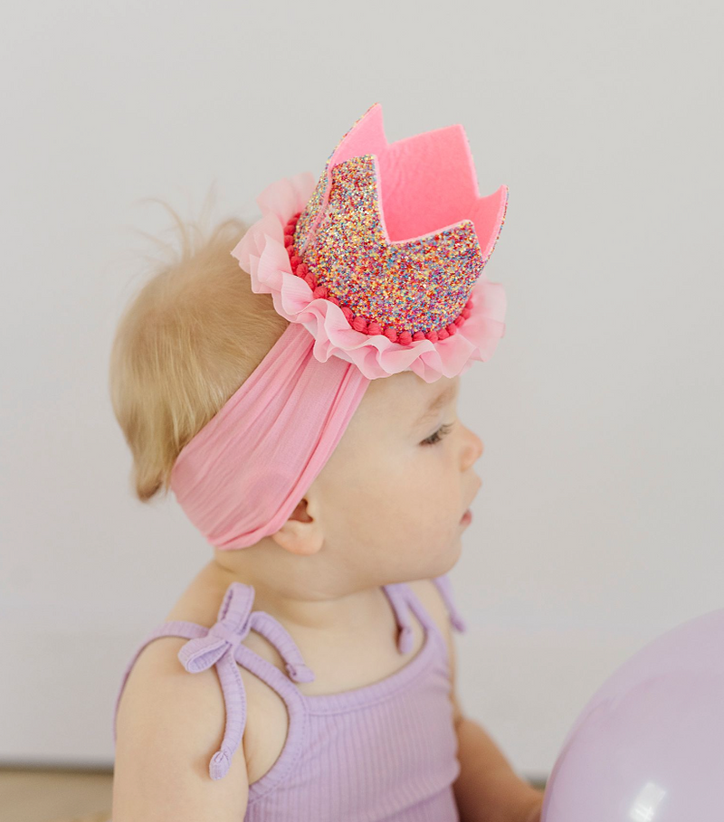 NOVELTY: birthday hat &