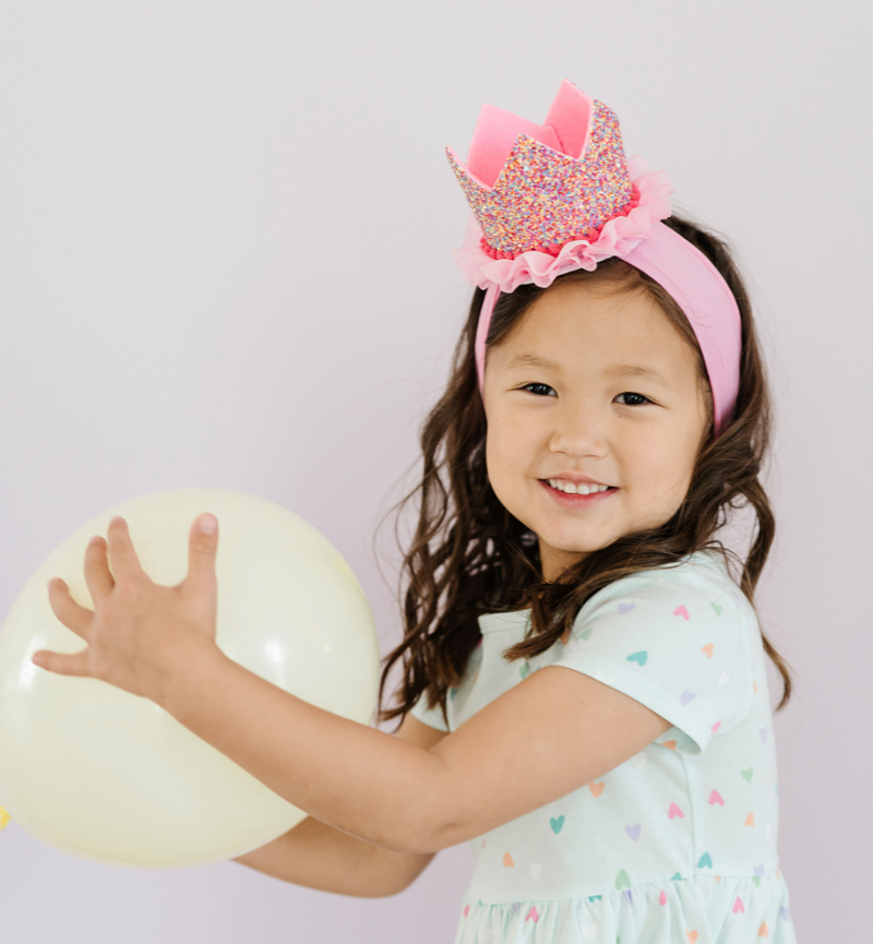 NOVELTY: birthday hat &