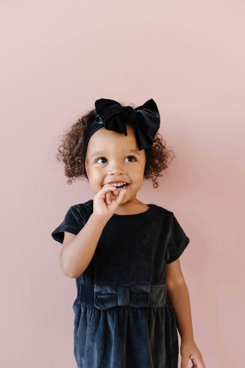 Soft Velvet Nylon Fab-bow-lous Headband One Size: black-Baby Bling Bows