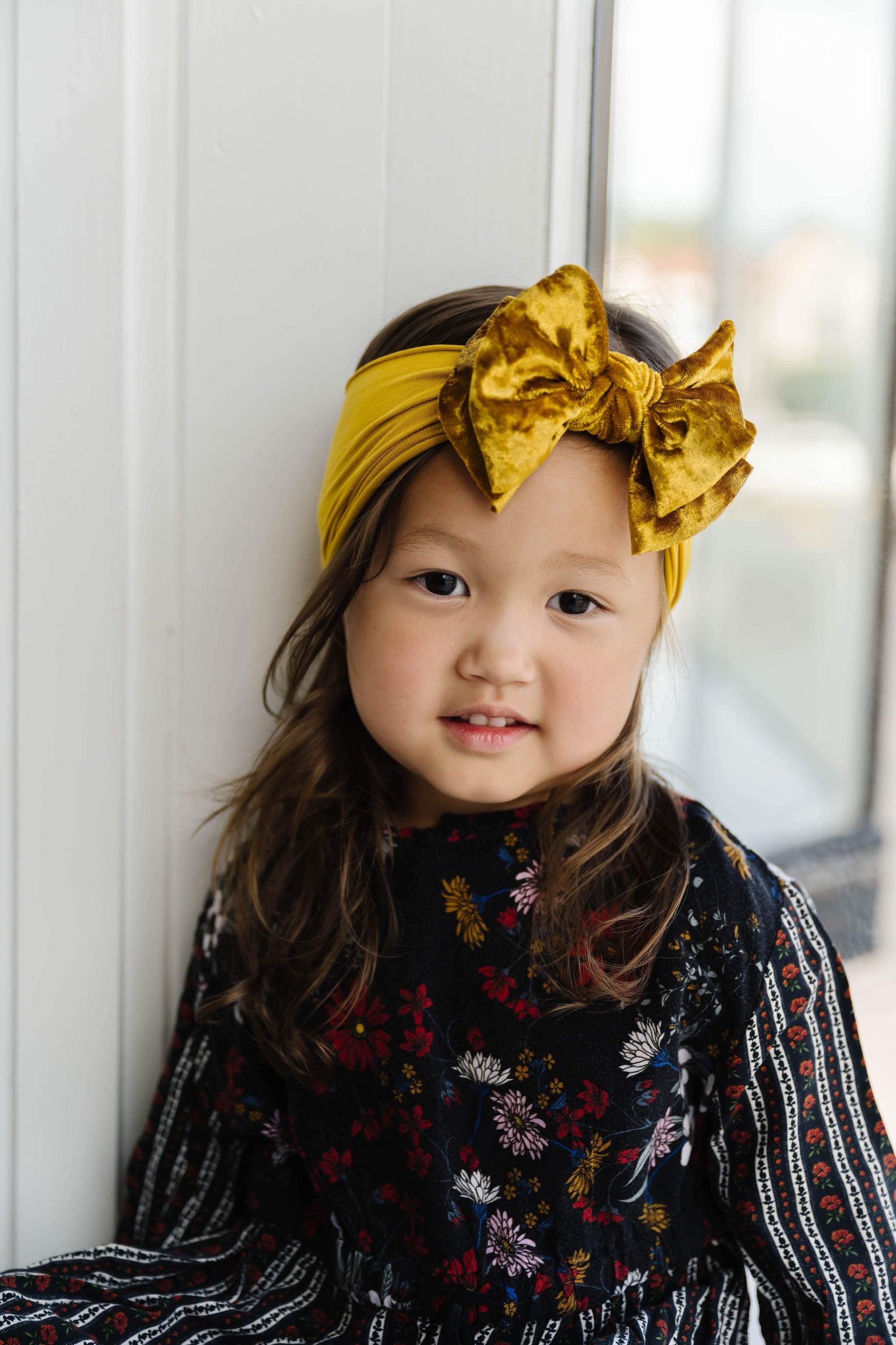 VELVET FAB: crushed medallion-Baby Bling Bows