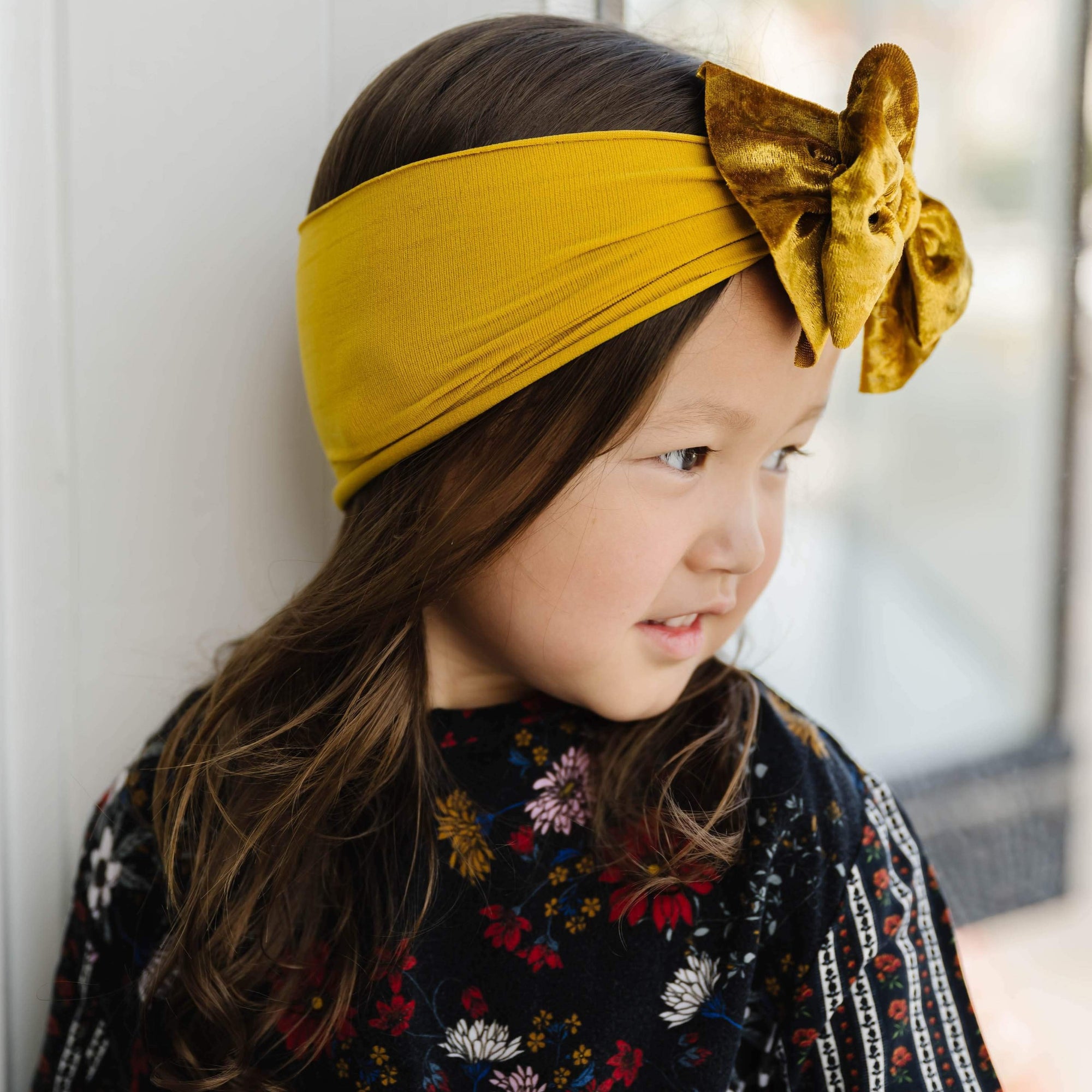 VELVET FAB: crushed medallion-Baby Bling Bows