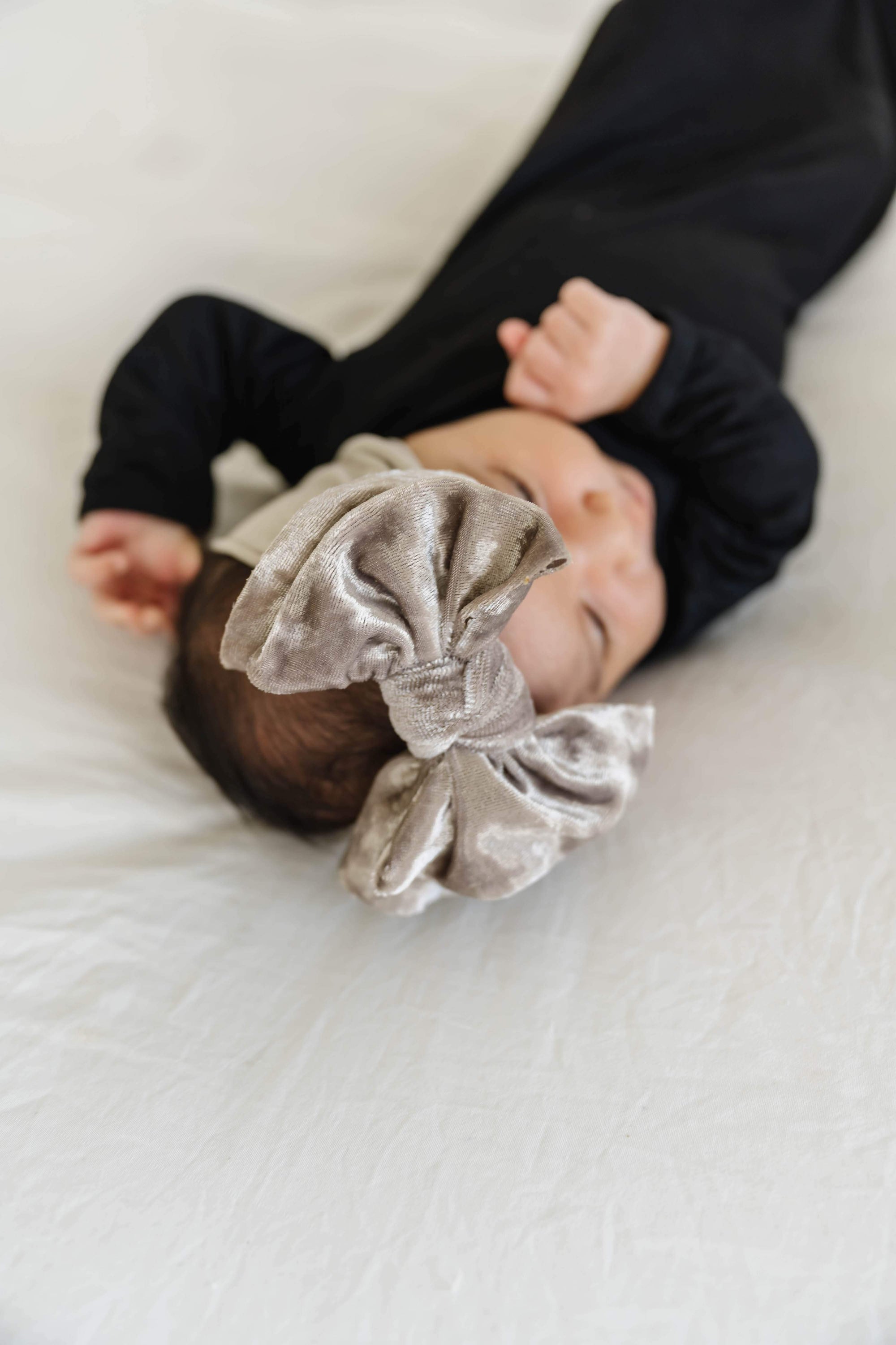 VELVET FAB: crushed medallion-Baby Bling Bows