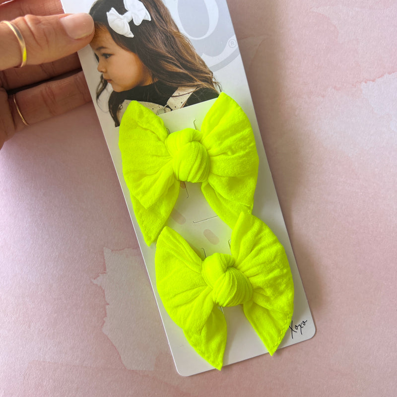 2PK BABY DEB CLIPS: neon safety yellow