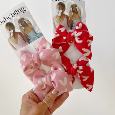 2PK BABY BLOOM CLIPS: knit cherry heart
