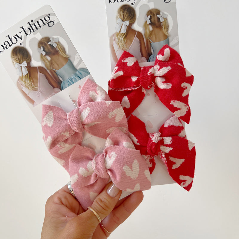 2PK BABY BLOOM CLIPS: knit cherry heart