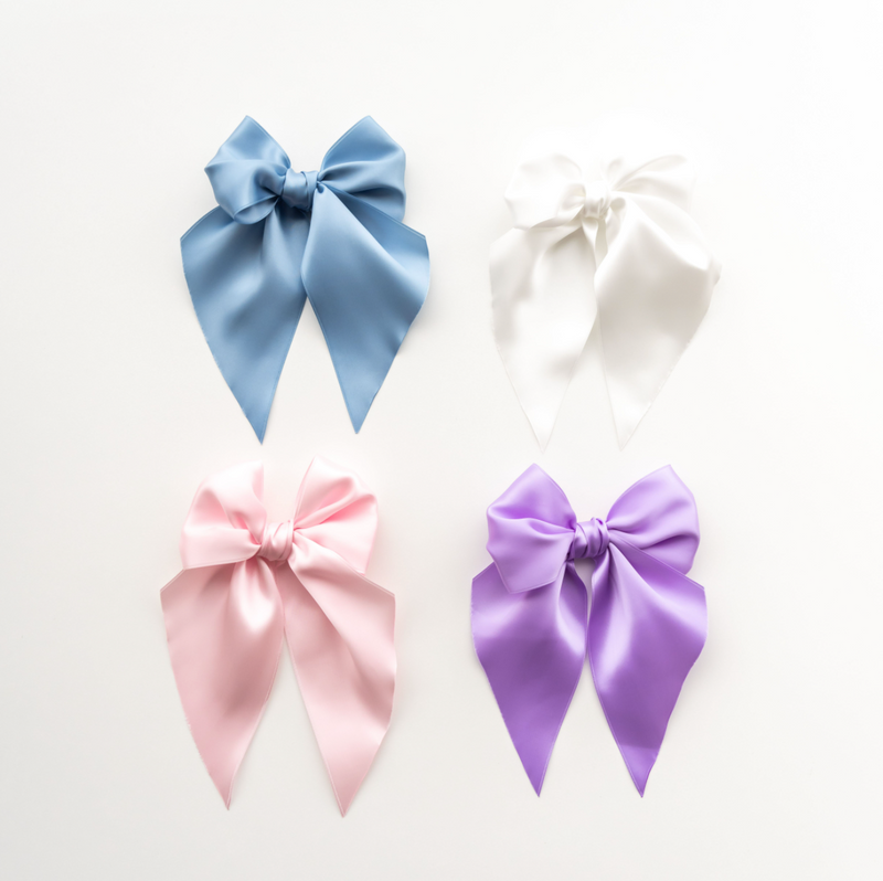 SATIN BIG BELLE CLIP: french blue