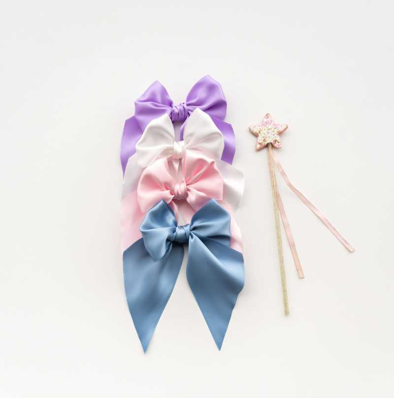 SATIN BIG BELLE CLIP: white