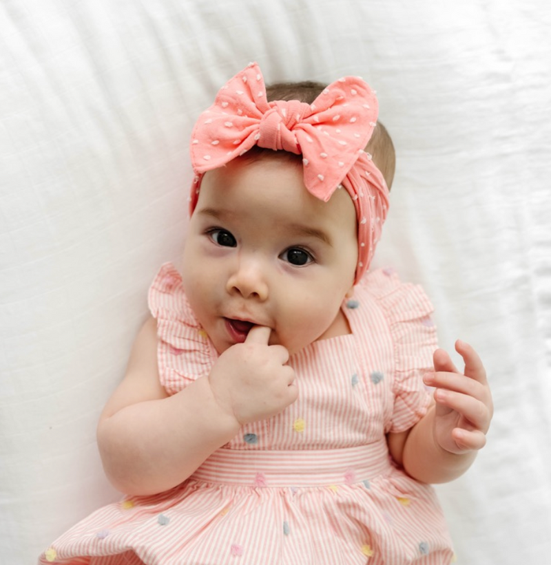 PATTERNED SHABBY KNOT: coral dot